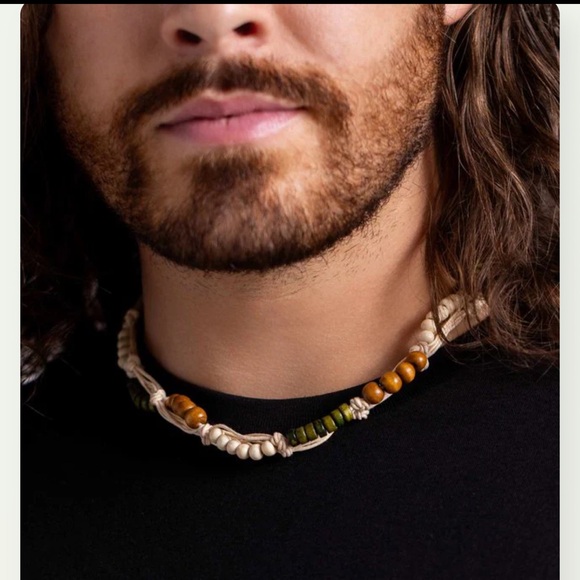 Paparazzi Other - 🟤🟢🟤 “ENTRADA ESCAPADE” GREEN URBAN MEN’S NECKLACE ~ PAPARAZZI❗️🟤🟢🟤